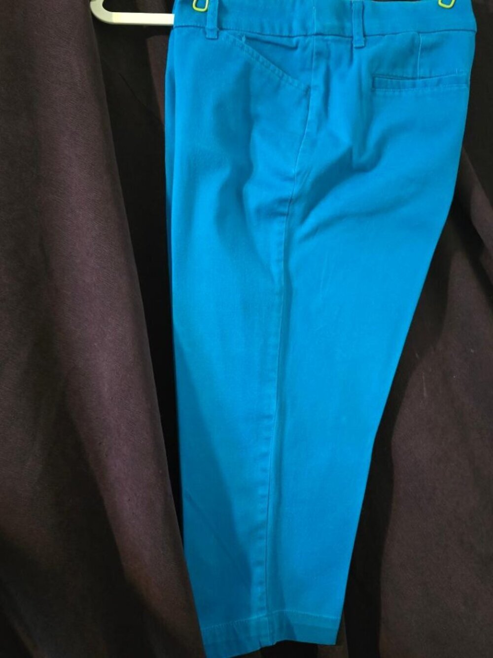 8 St Johns Bay Capri Pants Women's Turquoise Dream Mid Rise Rinse View 5